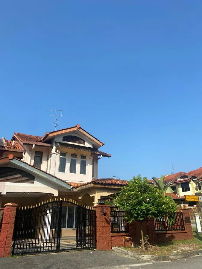 Guesthouse Khatib Johor Bahru 0*,